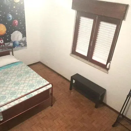 Private Near Airport * Lisbona
