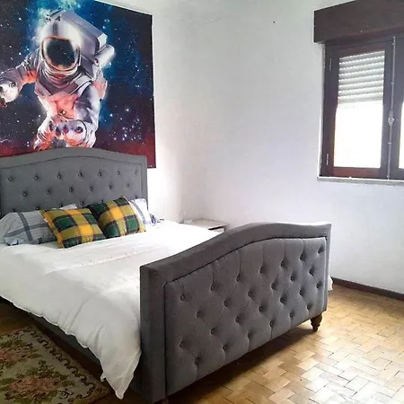 Alloggio in famiglia Lisbon Room With Balcony Tourist Near Airport Lisbona