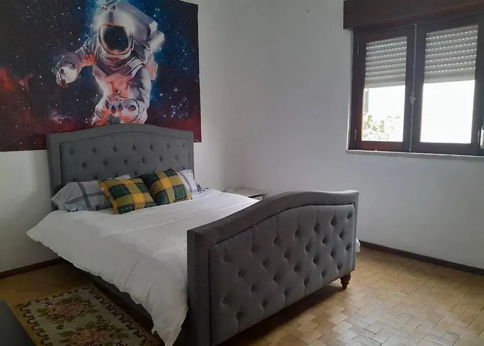 Private Tourist Near Airport * Lisboa